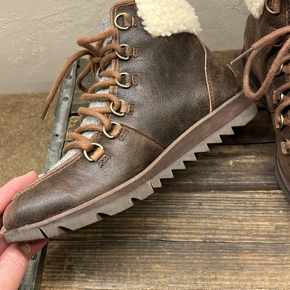 Sorel Harlow Lace Cozy Lined Brown and Gray Size 6 Boots